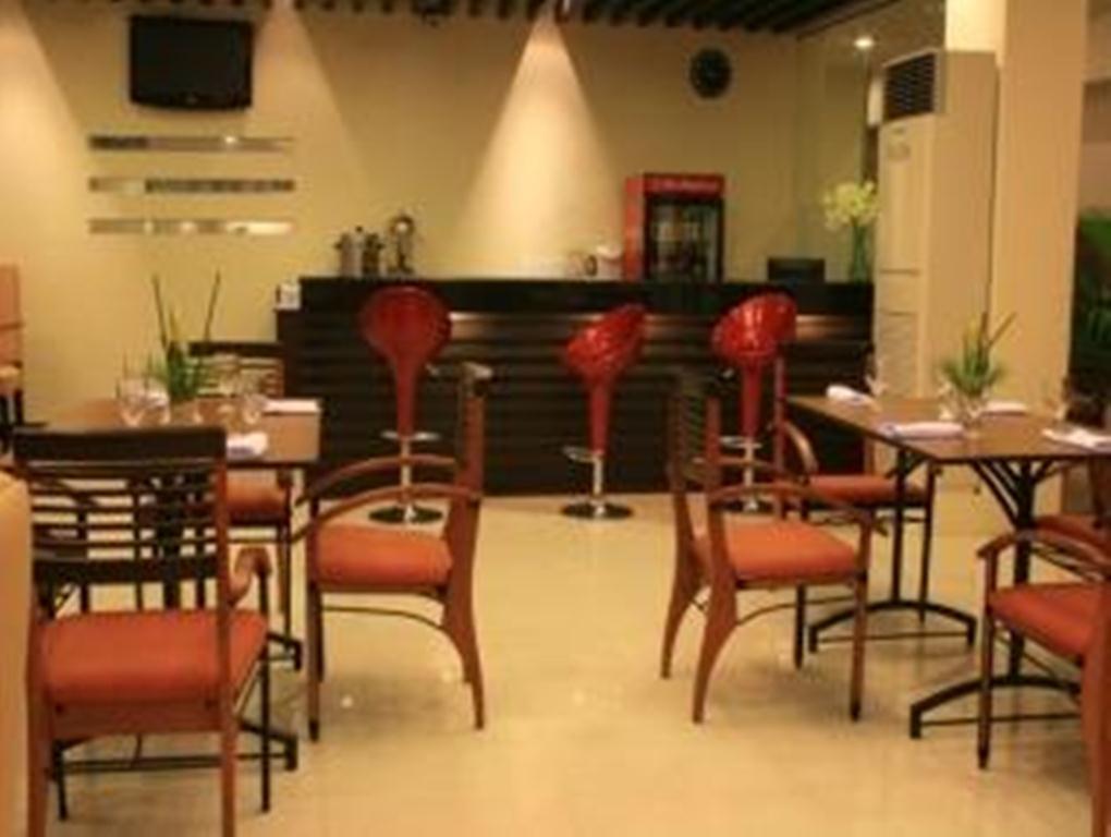 O Hotel Bacolod Exterior photo
