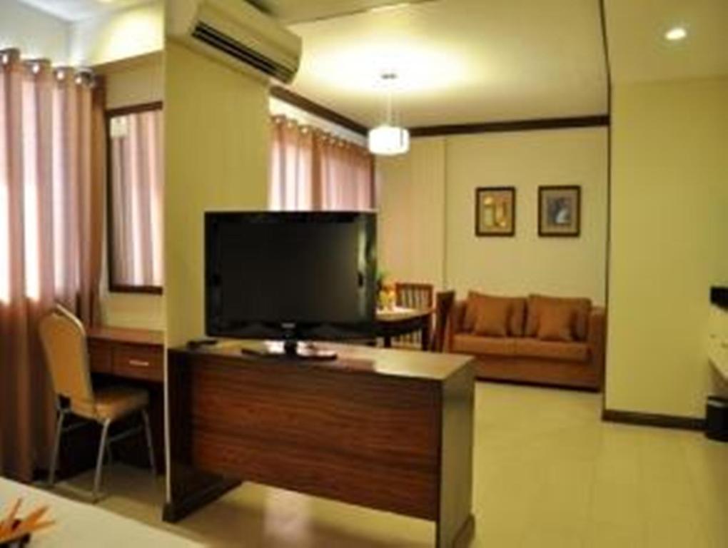 O Hotel Bacolod Exterior photo